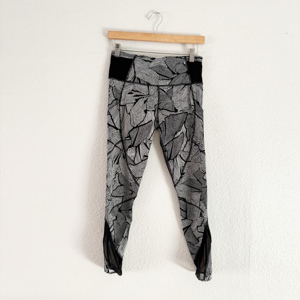 Lululemon Leggings womens 6 Pace Rival Crop Dottie Tribe active training